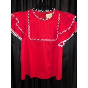 SSYS red and white top S